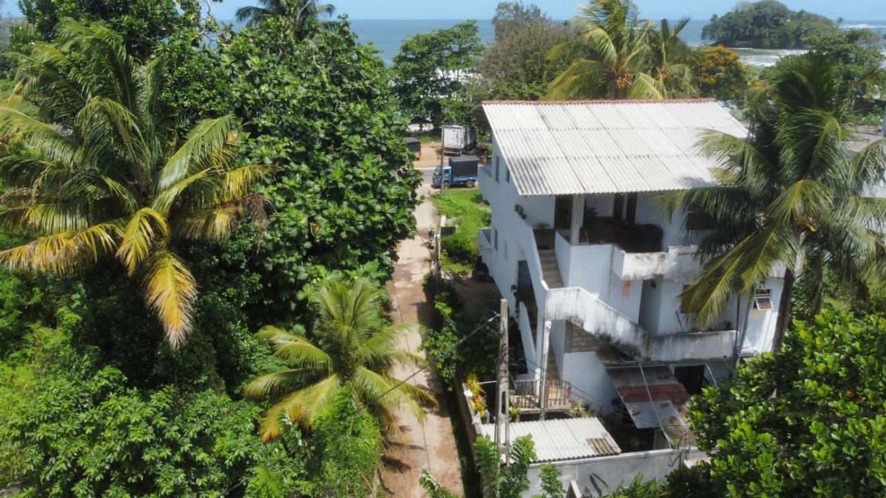 Rusara Guest Home ウェリガマ エクステリア 写真