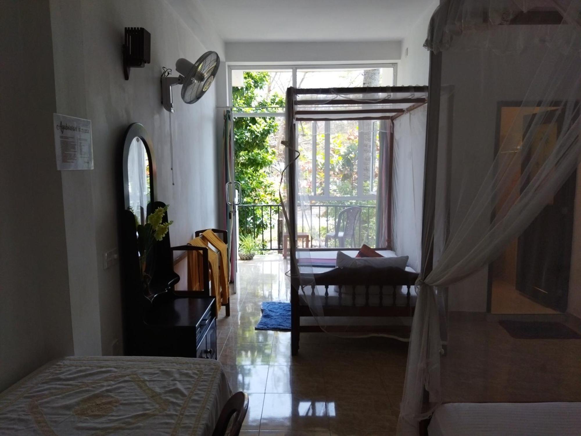 Rusara Guest Home ウェリガマ 部屋 写真