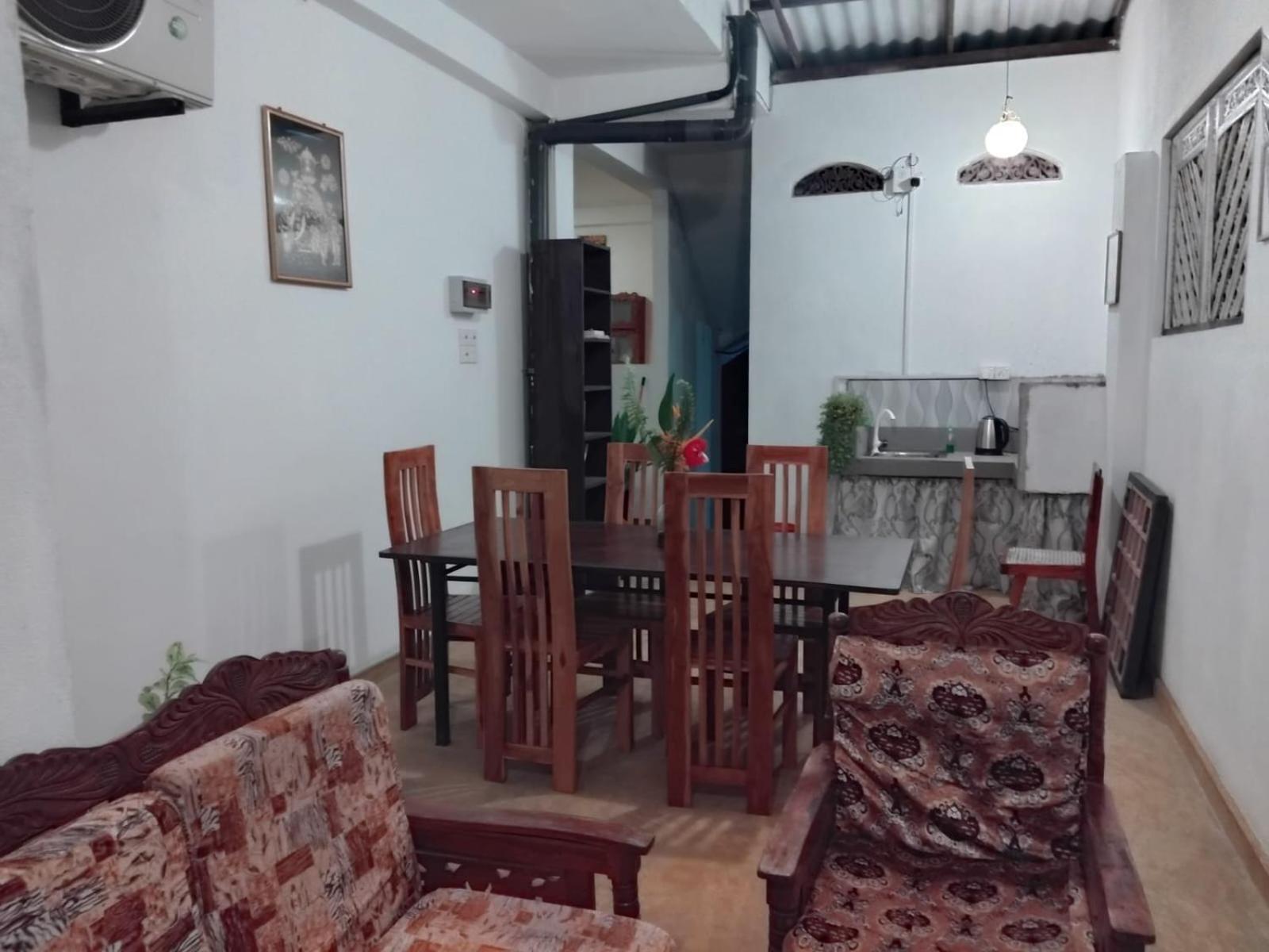 Rusara Guest Home ウェリガマ エクステリア 写真