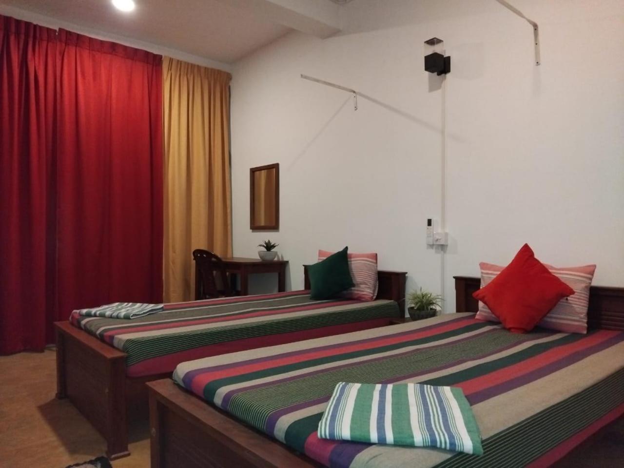 Rusara Guest Home ウェリガマ エクステリア 写真